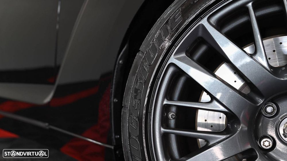 Nissan GT-R 3.8 V6 Black Edition - 37