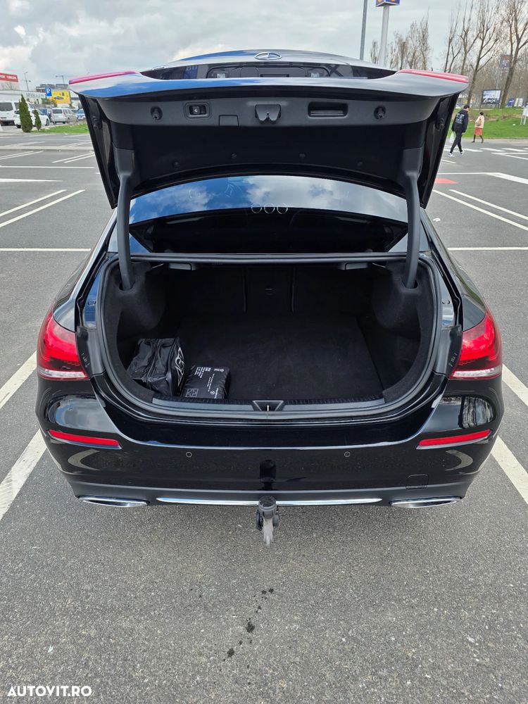 Mercedes-Benz A 180 Sedan 7G-DCT - 9