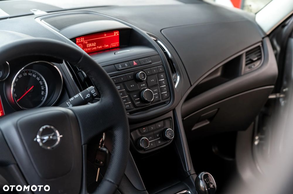 Opel Zafira Tourer 1.4 Turbo Style - 32