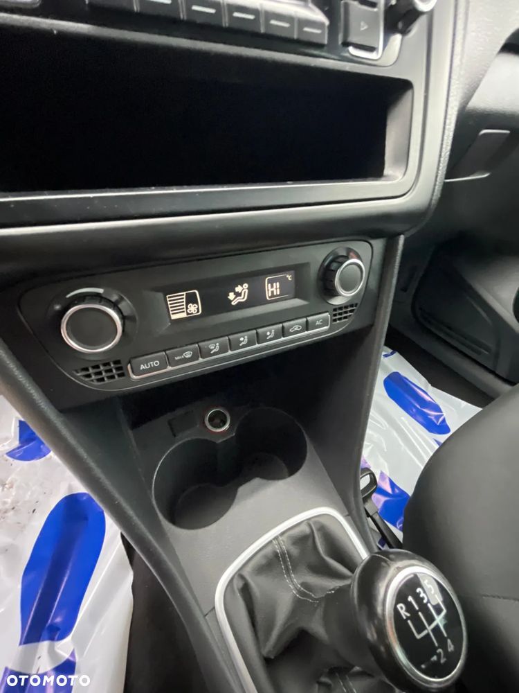 Volkswagen Polo 1.4 Style - 17