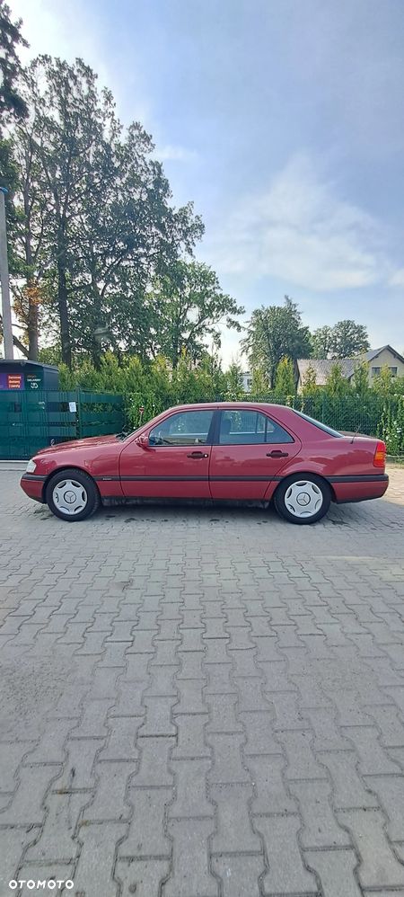 Mercedes-Benz Klasa C 180 Classic - 5
