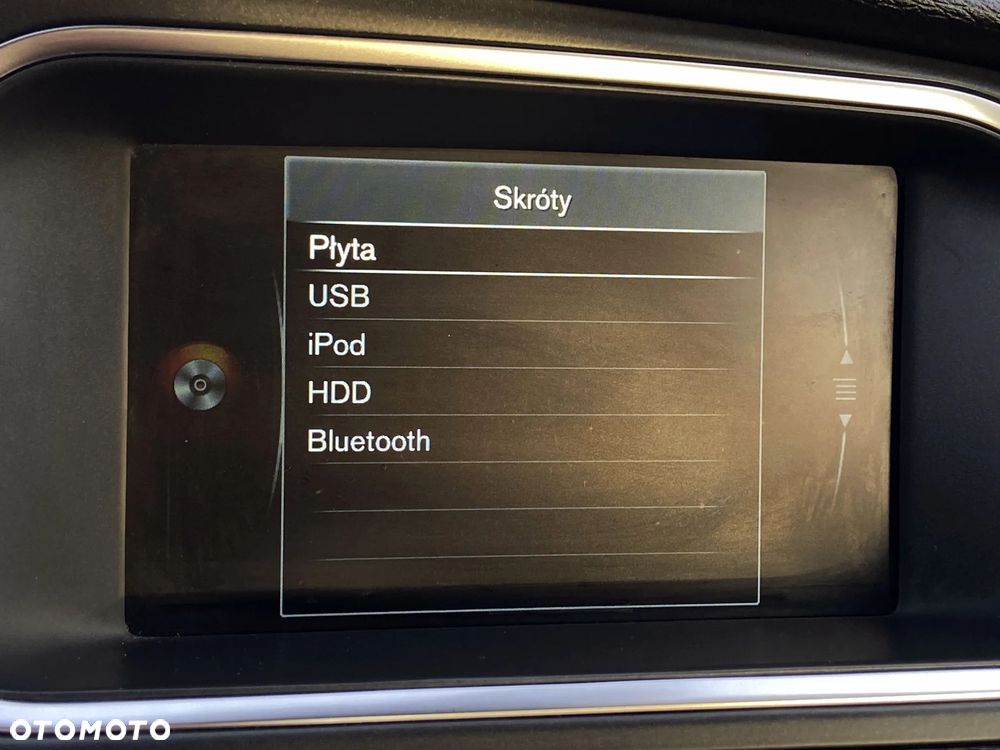 Volvo V40 D3 Momentum - 32