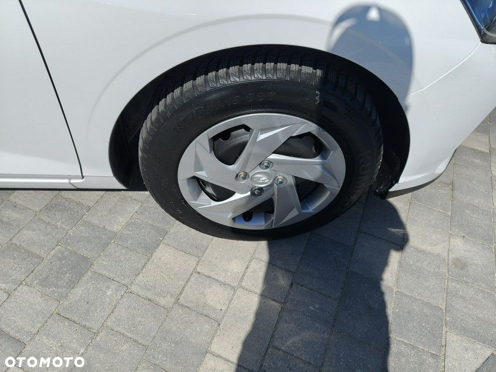 Hyundai i20 - 33