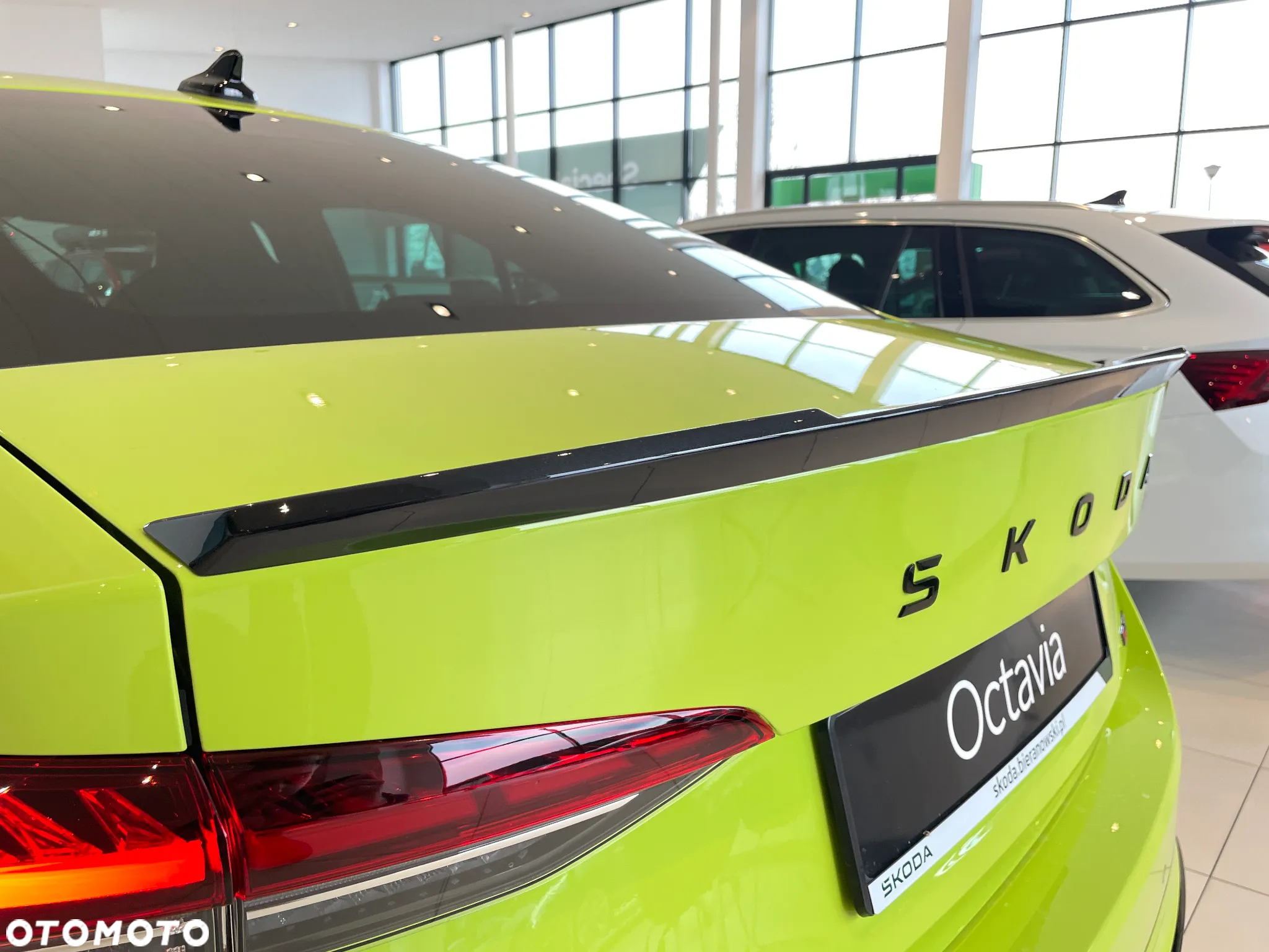 Skoda Octavia 2.0 TSI RS DSG - 12