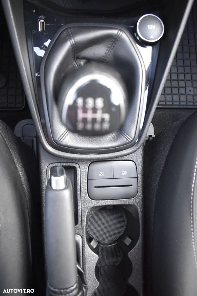 Ford Fiesta - 22