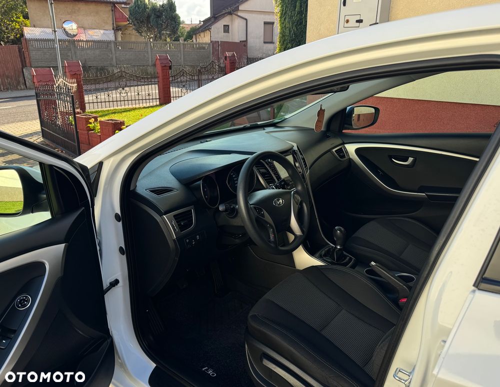 Hyundai i30 blue 1.6 CRDi Classic - 10