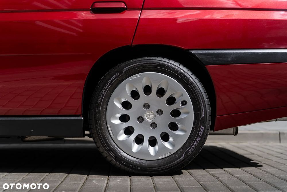 Alfa Romeo 155 - 8