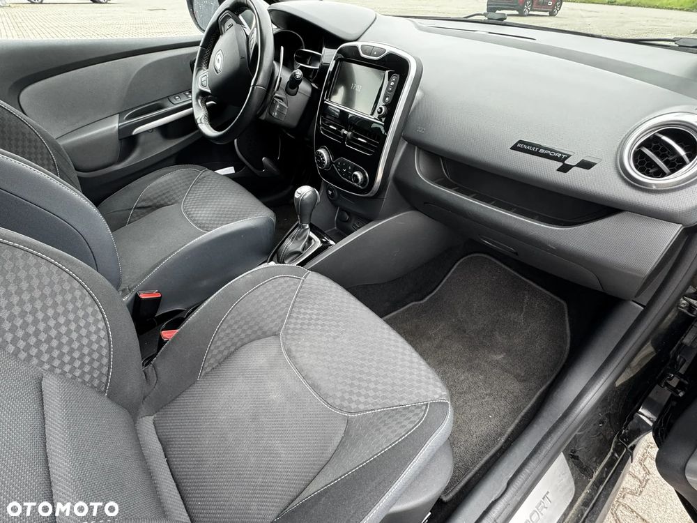 Renault Clio - 10