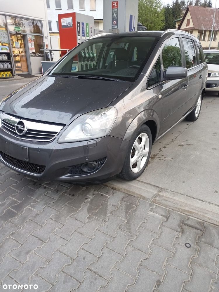 Opel Zafira - 3
