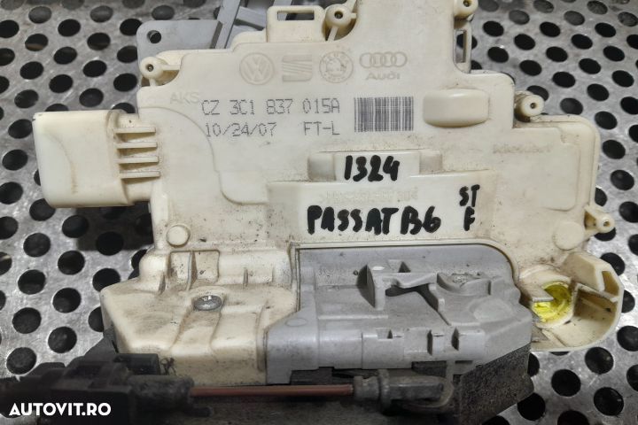 Broasca usa fata stanga 3C1837015A 3C1837015A Volkswagen VW Passat B6 - 2