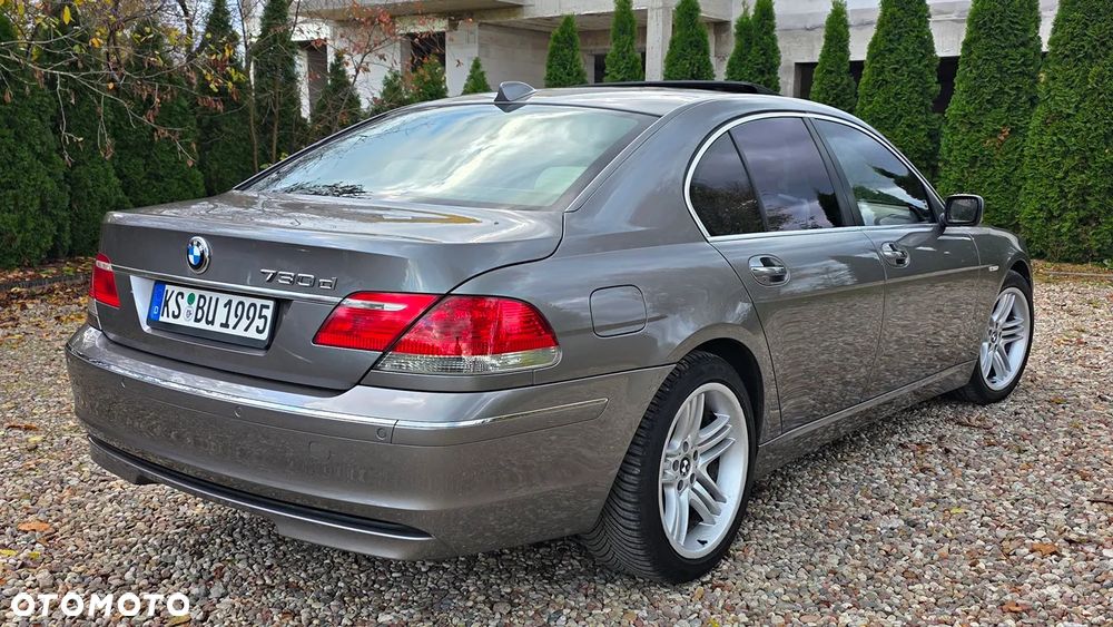 BMW Seria 7 - 11