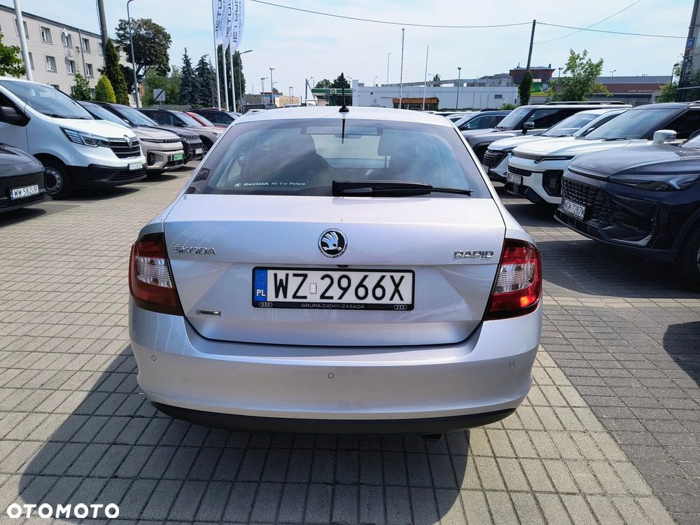 Skoda RAPID - 6