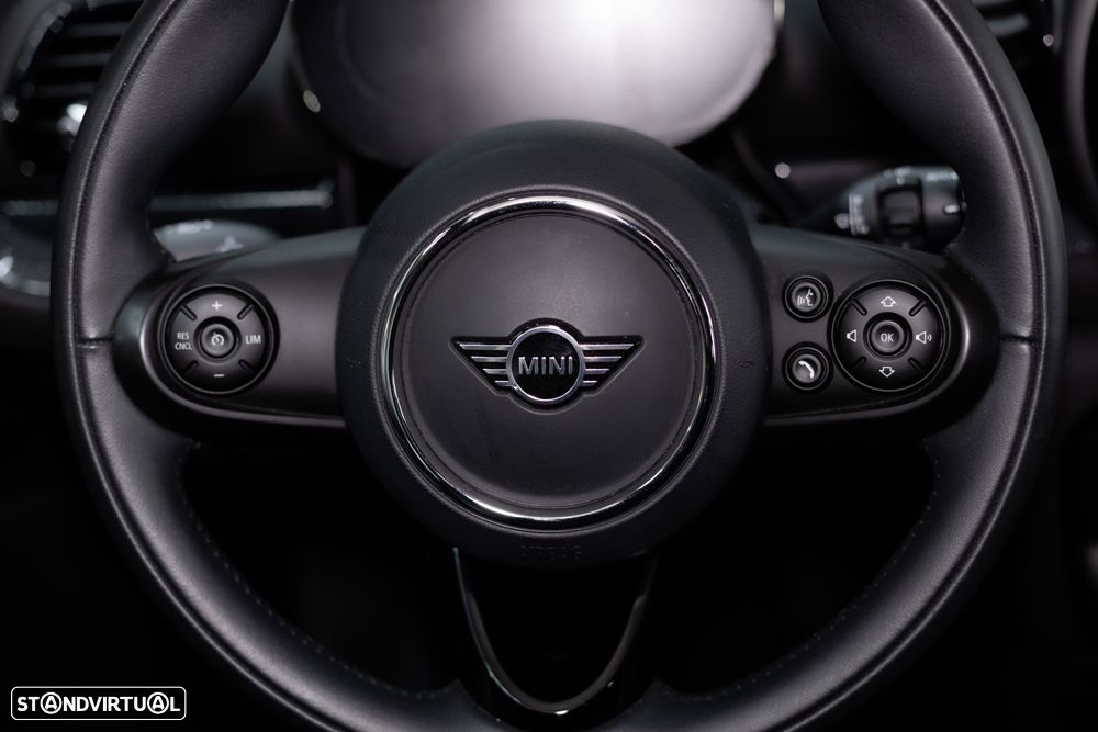 MINI Clubman One D Sport Edition Auto - 23