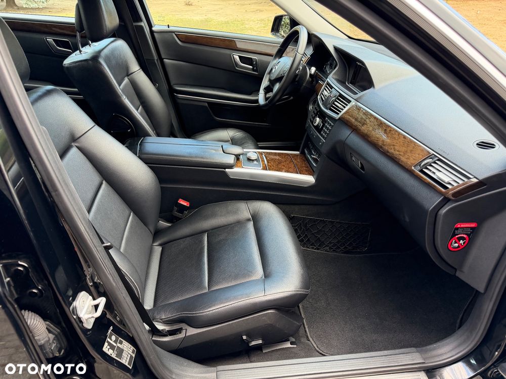 Mercedes-Benz Klasa E 220 CDI DPF BlueEFFICIENCY Automatik - 24