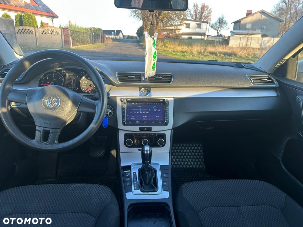 Volkswagen Passat 2.0 TDI Comfortline DSG - 4
