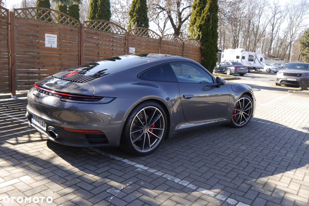 Porsche 911 Carrera 4S - 7