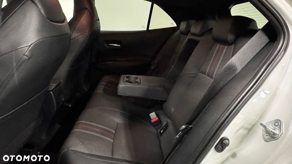 Toyota Corolla 1.8 GR Sport - 25