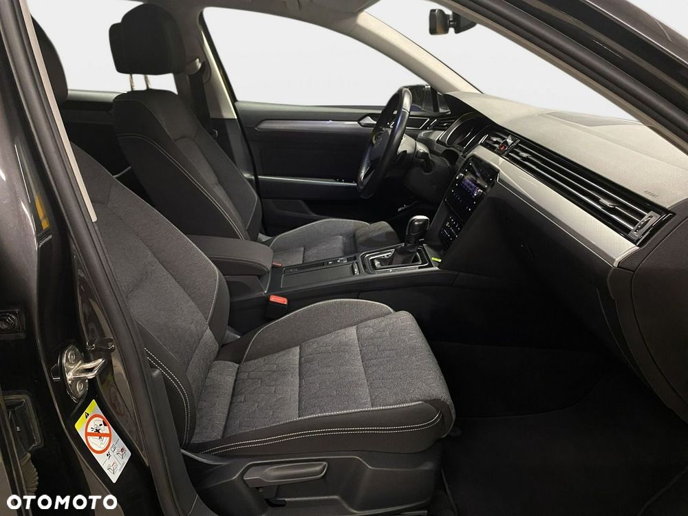 Volkswagen Passat Variant - 13