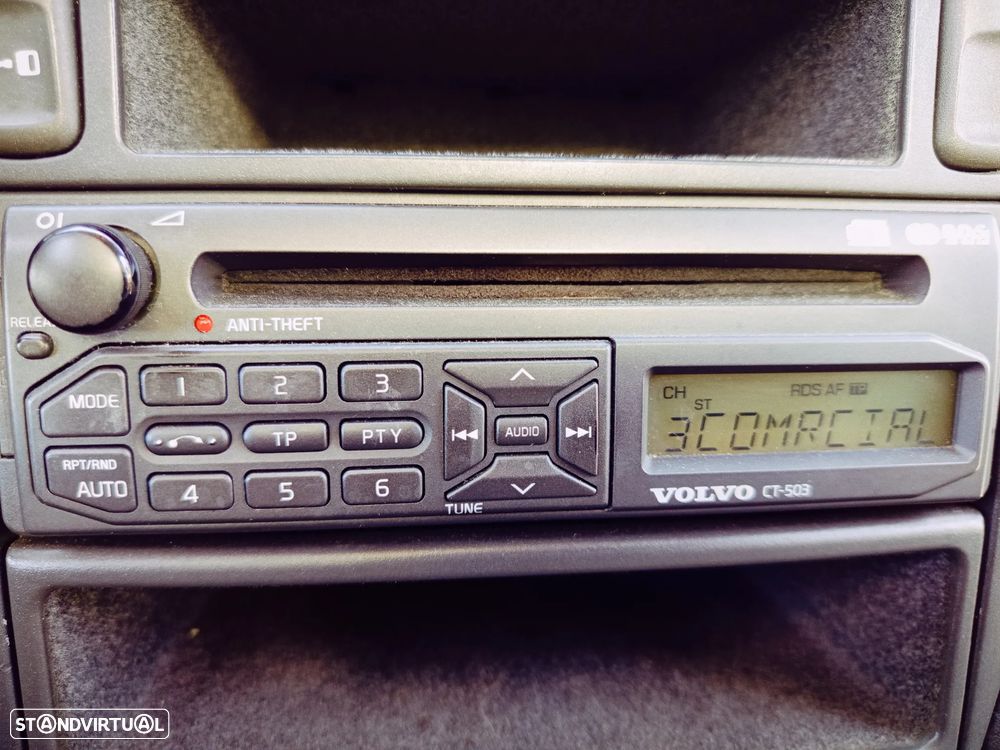 Volvo S40 1.9 D - 11