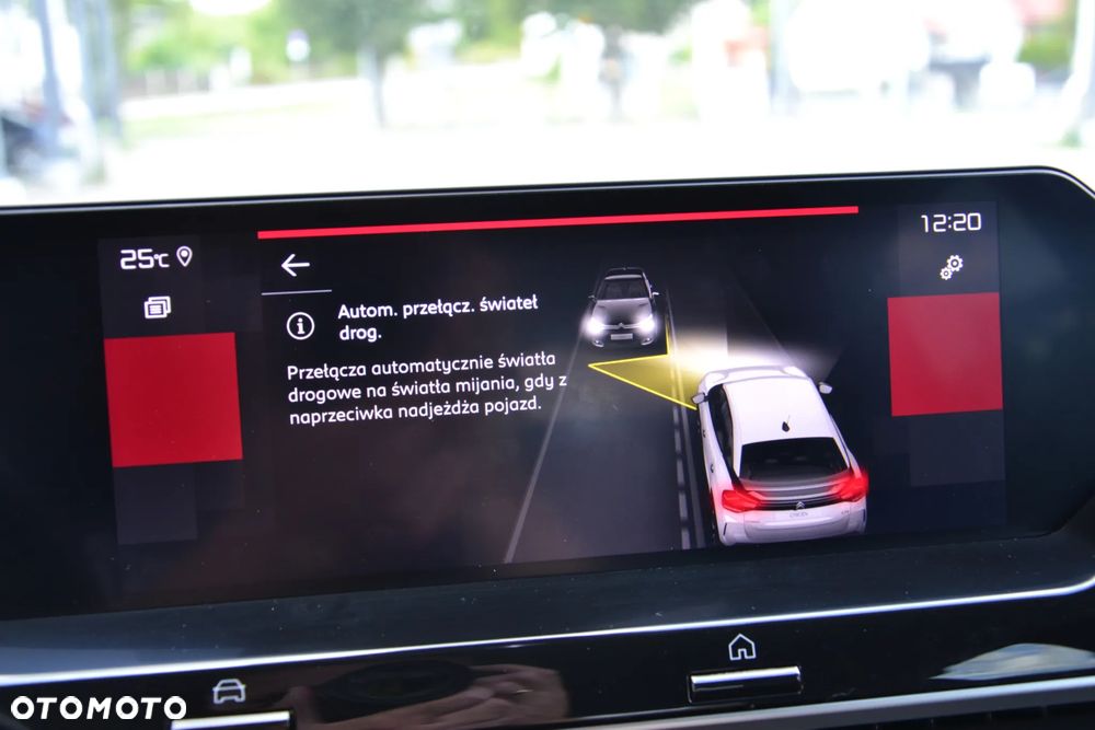 Citroën C4 PureTech 130 Stop&Start EAT8 SHINE - 9