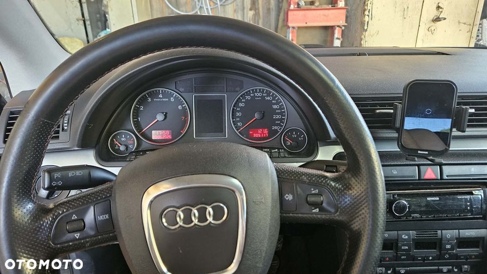 Audi A4 Avant 1.8 T quattro - 8