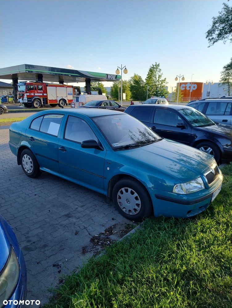 Skoda Octavia 1.6 Classic - 2