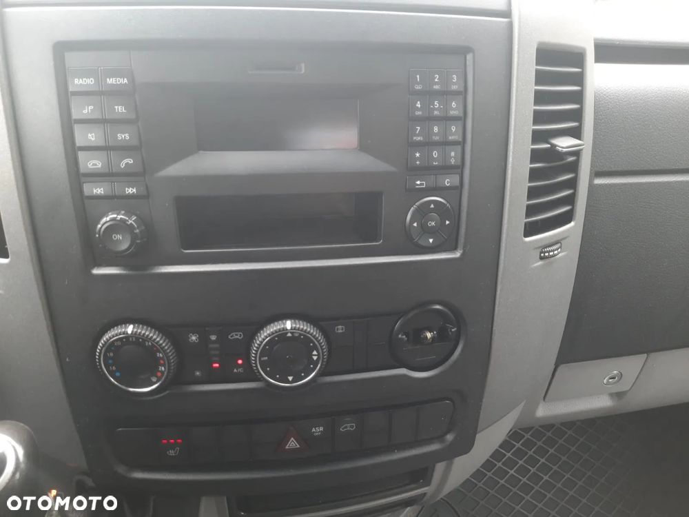 Mercedes-Benz Sprinter - 6