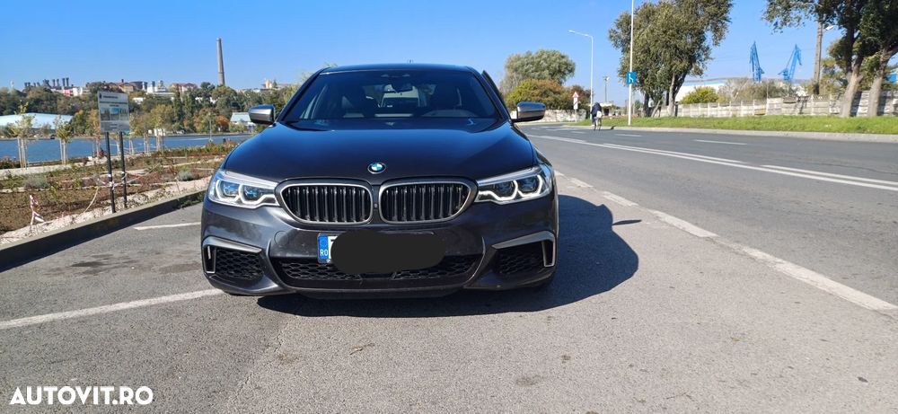 BMW M5 M550i xDrive AT - 2