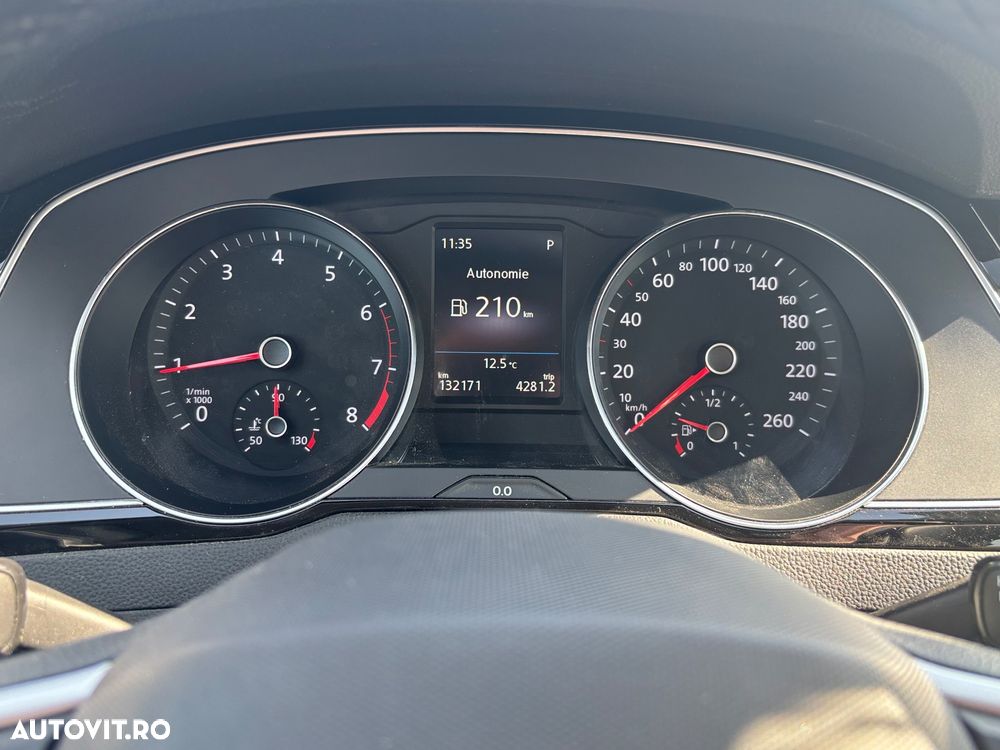 Volkswagen Passat 1.5 TSI ACT DSG Comfortline - 7