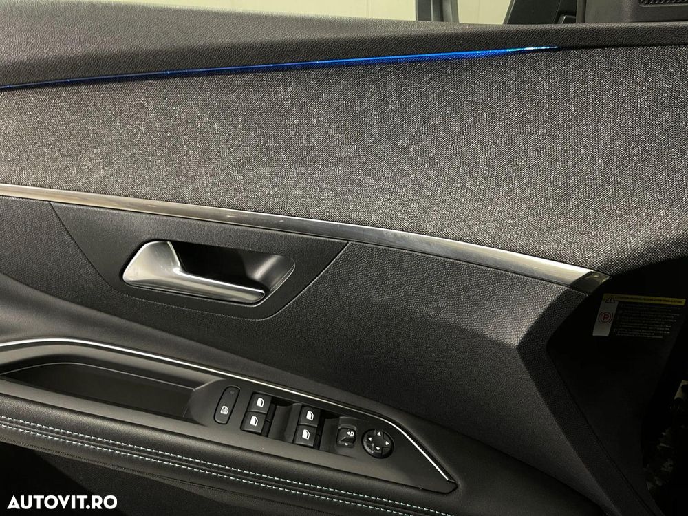 Peugeot 3008 225 e-EAT8 Allure Pack - 25