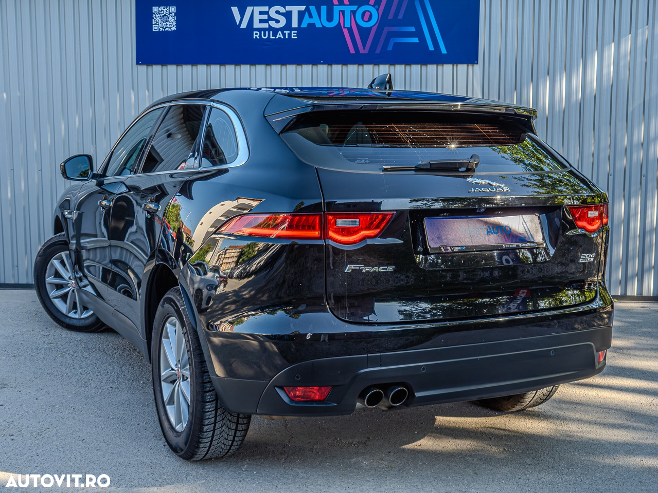 Jaguar F-Pace 20d AWD Aut. Prestige - 8