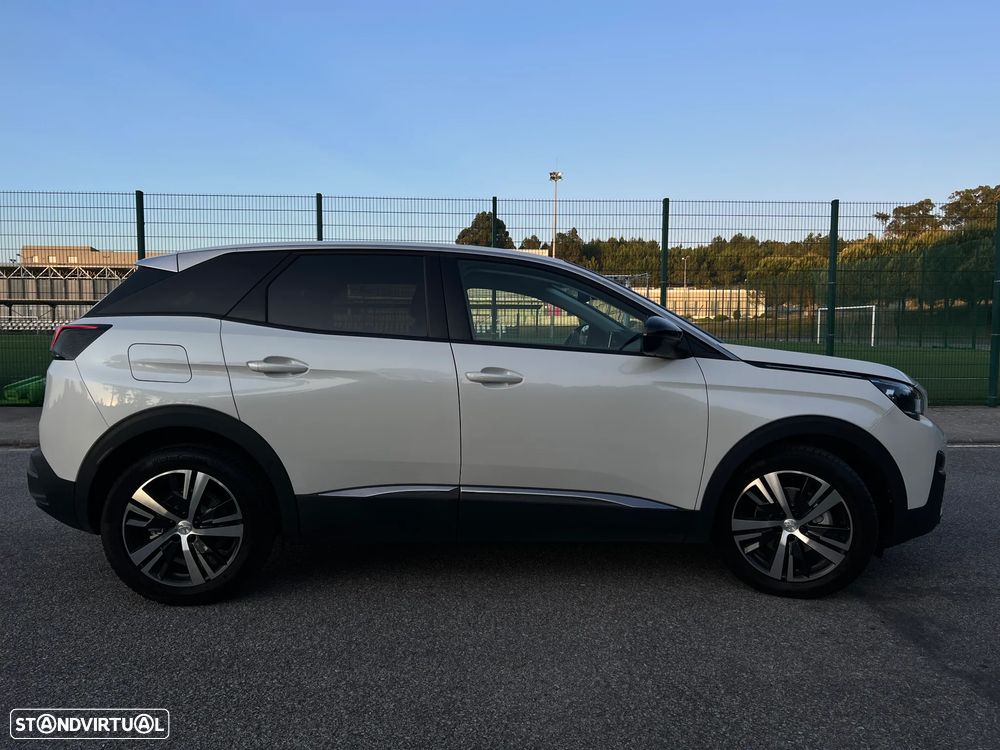 Peugeot 3008 1.6 Hybrid Allure Pack e-EAT8 - 2