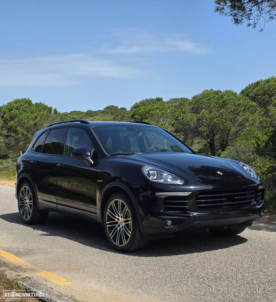 Porsche Cayenne S E-Hybrid - 2