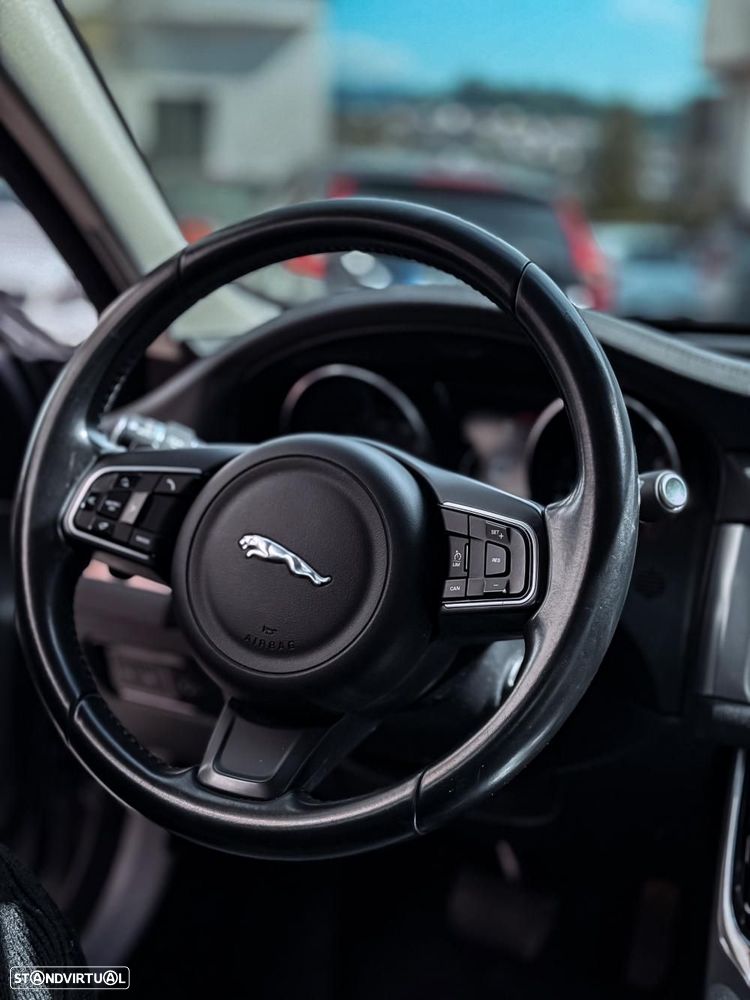 Jaguar XF 3.0 TDV6 Prestige Aut. - 9