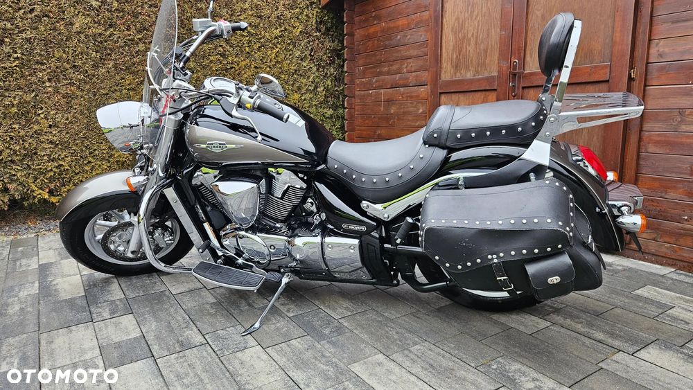 Suzuki Intruder - 17