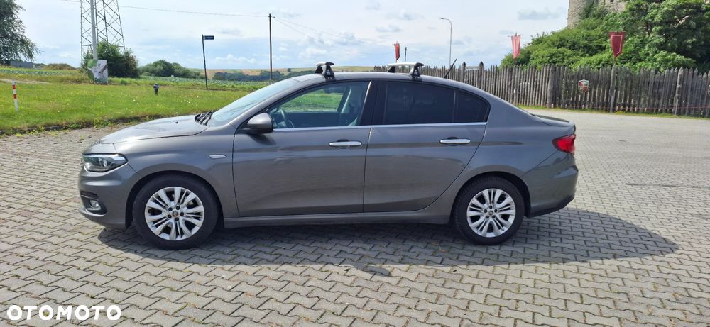 Fiat Tipo 1.4 16V Lounge EU6d - 2