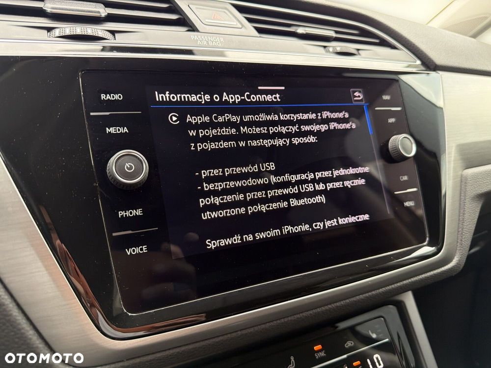 Volkswagen Touran 2.0 TDI BMT Comfortline DSG - 28