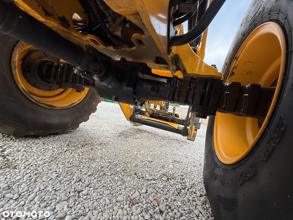 JCB 409 / JEDYNIE 2219 MTH!!! / SILNIK DEUTZ / PIĘKNIE UTRZYMANA / ORYGINAŁ / ZADBANA / SPROWADZONA Z NIEMIEC / BEZ DPF ADBLUE / SILNA / 407 408 406 60 70 M 506 509 - 23