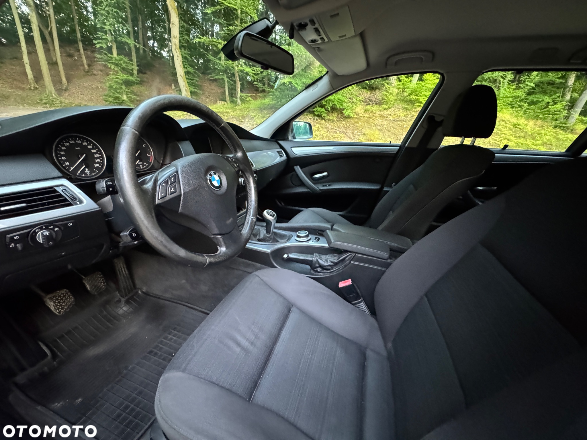 BMW Seria 5 520d - 16