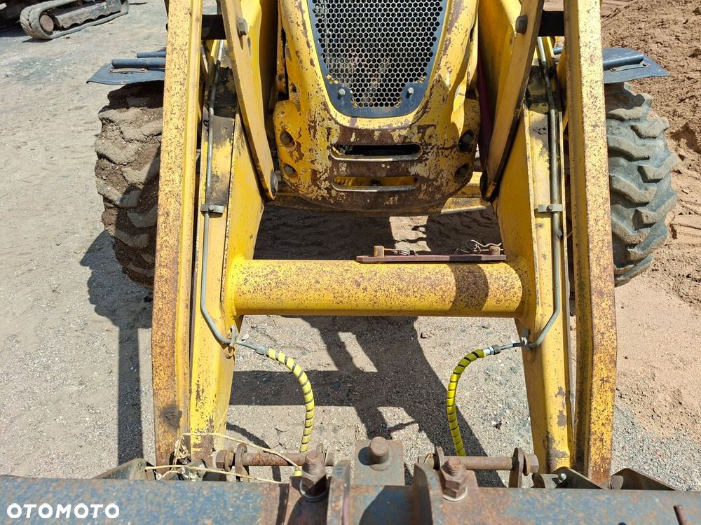 Komatsu Wb 97 R-5E0 4X4 - 40