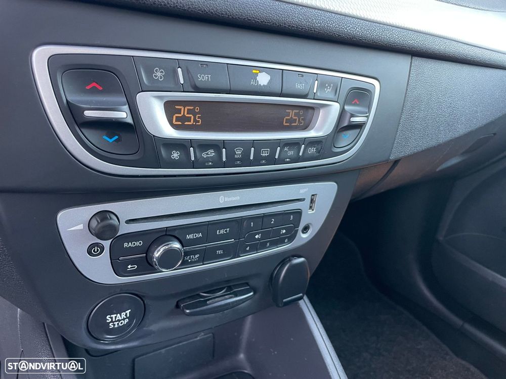 Renault Mégane Sport Tourer 1.5 dCi Dynamique S SS - 17