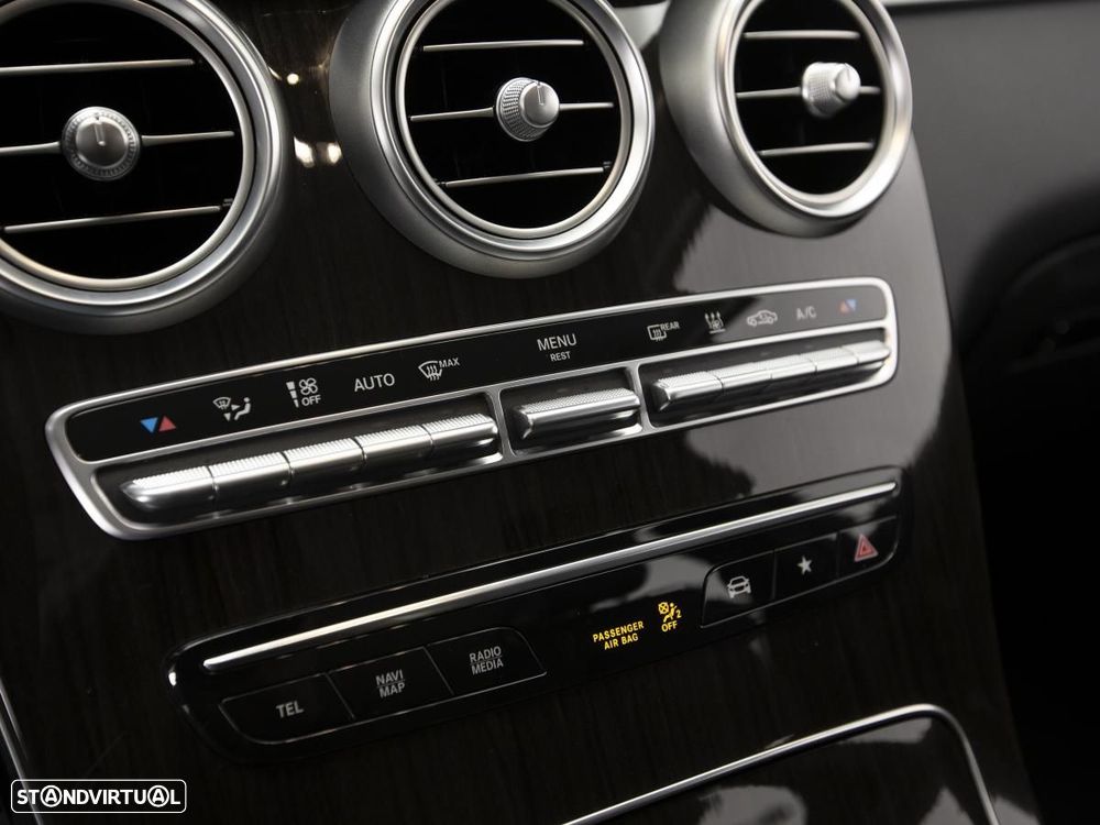 Mercedes-Benz GLC 300 de 4Matic — fotografia 19
