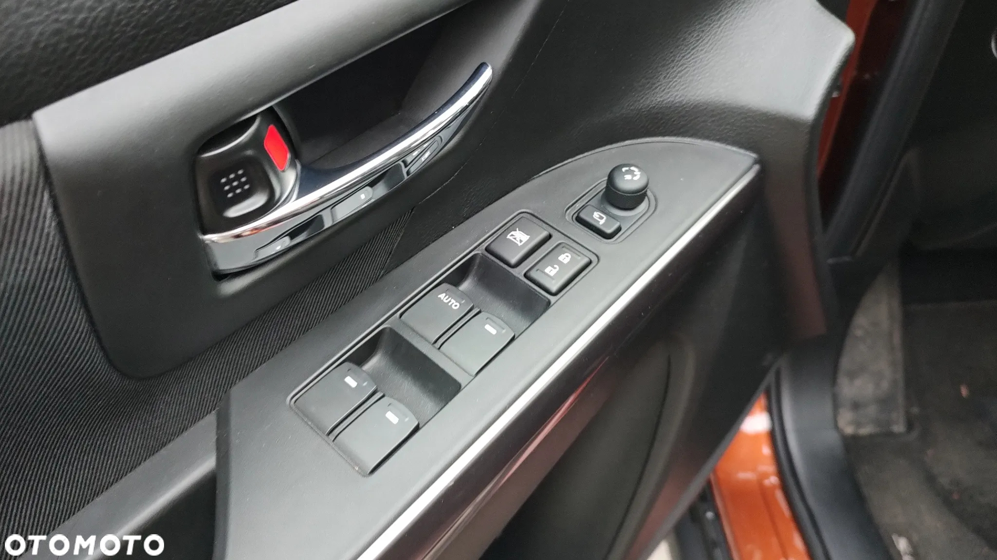 Suzuki SX4 S-Cross 1.5 DualJet Hybrid Premium Plus SP AGS - 26