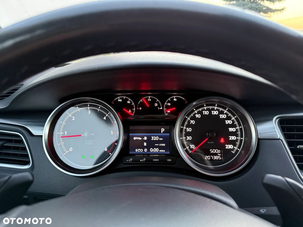 Peugeot 508 RXH BlueHDi 180 EAT6 Stop&Start - 8