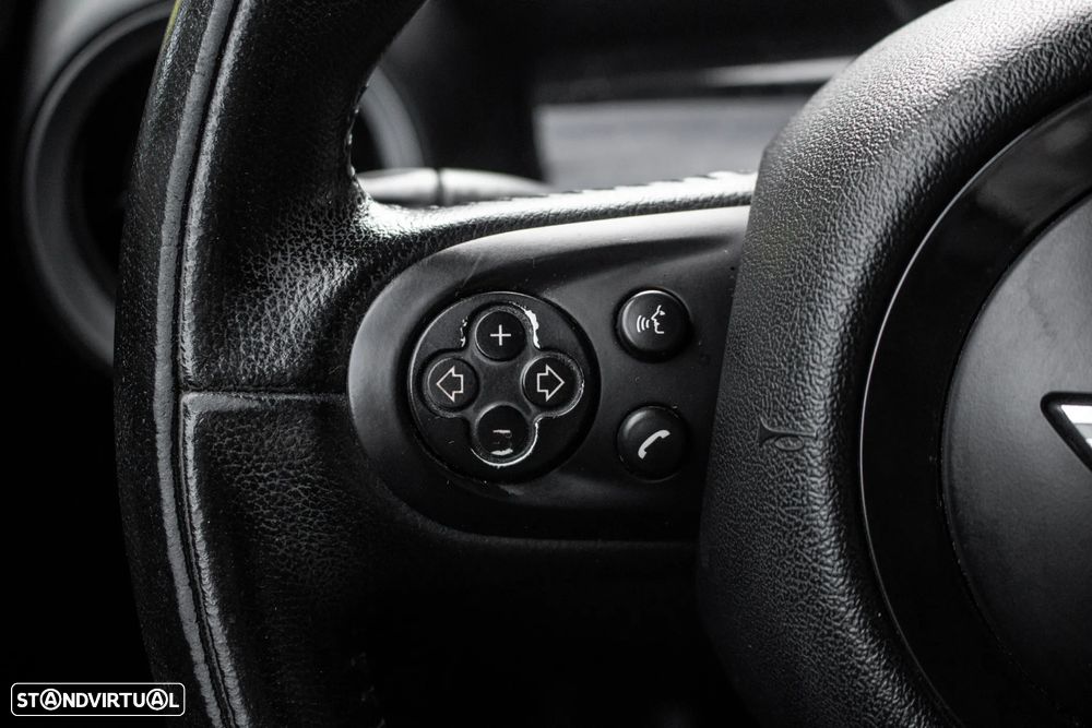 MINI 3 Portas Cooper D - 14