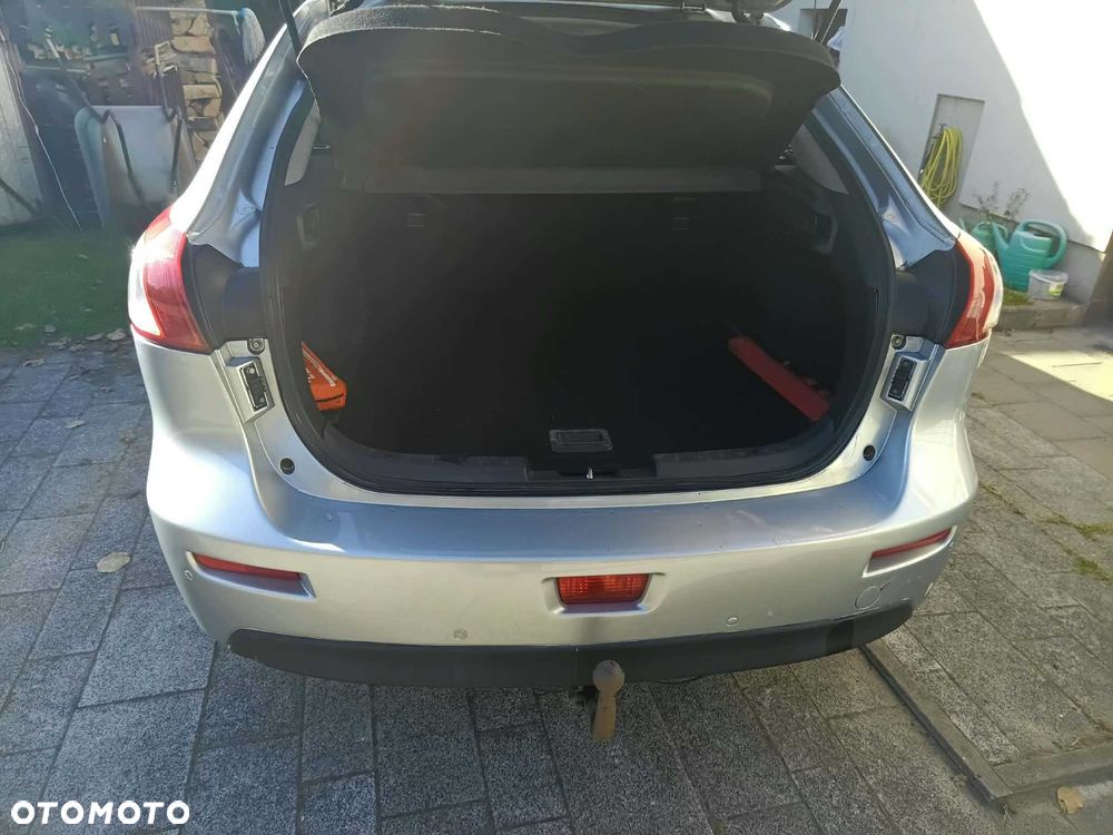Mitsubishi Lancer - 8