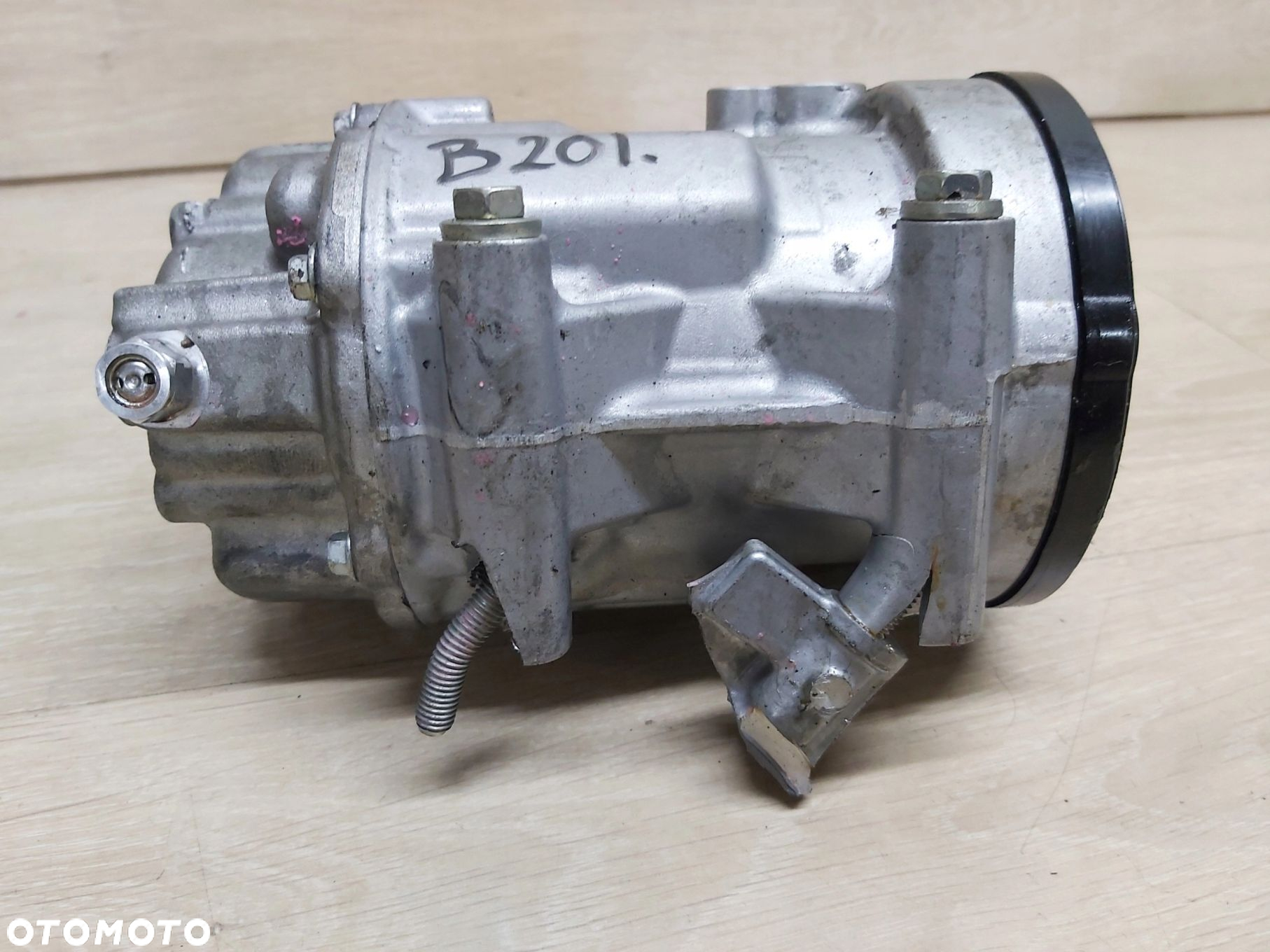 Toyota Yaris IV CROSS 1,5 sprężarka klimatyzacji kompresor 042400-0741 - 2