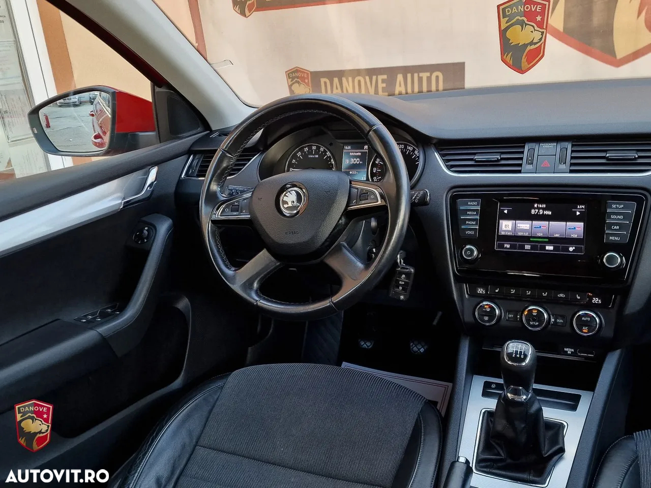 Skoda Octavia 2.0 TDI STYLE - 17