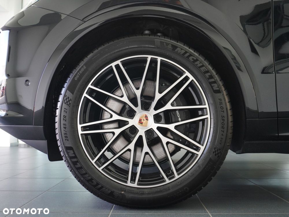 Porsche Cayenne E-Hybrid PHEV Black Edition - 11