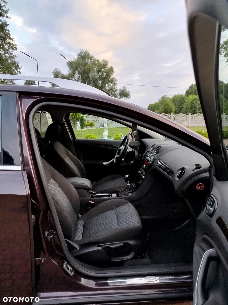 Ford Mondeo 2.0 TDCi Ghia - 5